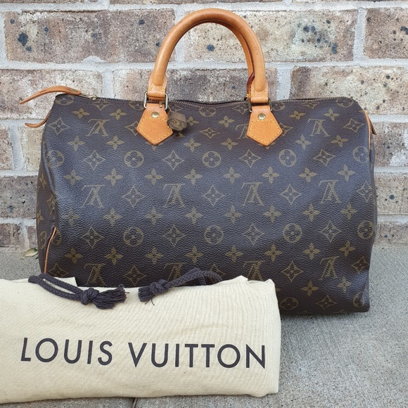Louis Vuitton Handbags - Louis Vuitton Authentic Speedy 30/lock N key